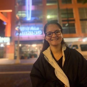 Meet your Posher, Yaimeliz